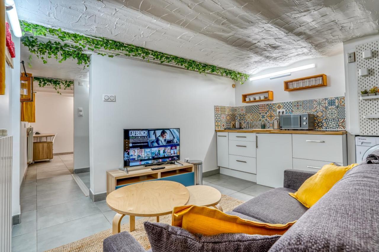 Sous-Sol Amenage 32M2 - Proche Paris Apartment โอแบวีลีเย ภายนอก รูปภาพ