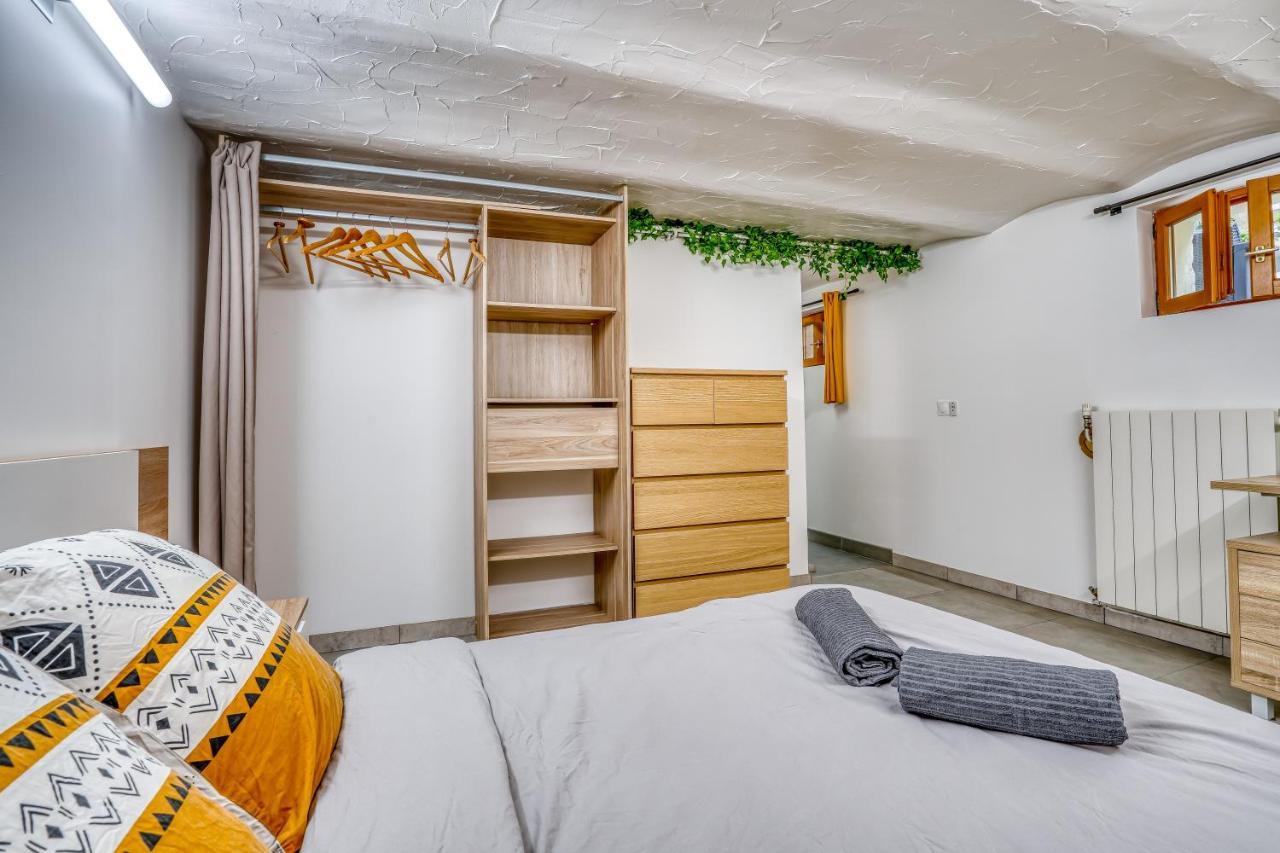 Sous-Sol Amenage 32M2 - Proche Paris Apartment โอแบวีลีเย ภายนอก รูปภาพ